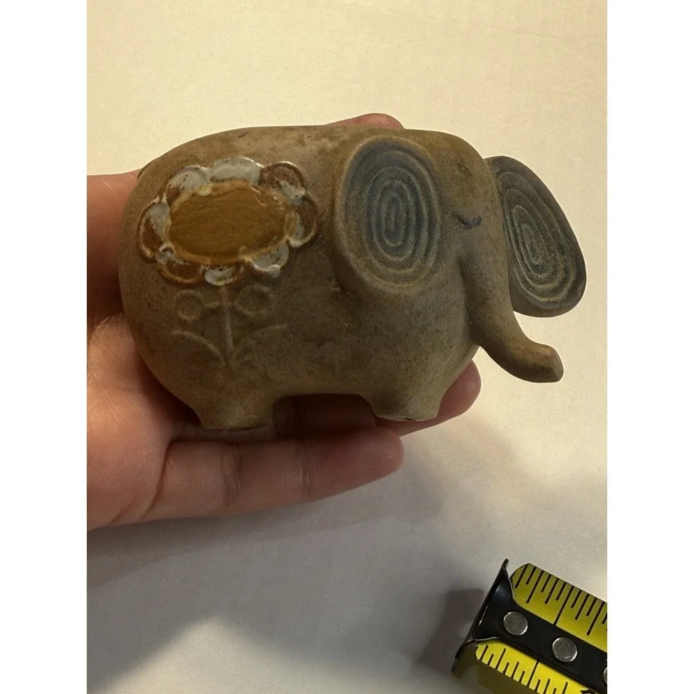 Vtg Small Art Pottery Clay ELEPHANT Stick or Hat Pin Holder Figurine Japan